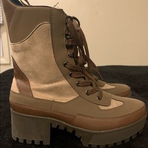 Charlotte Russe lace up platform boots women’s sz 7,
